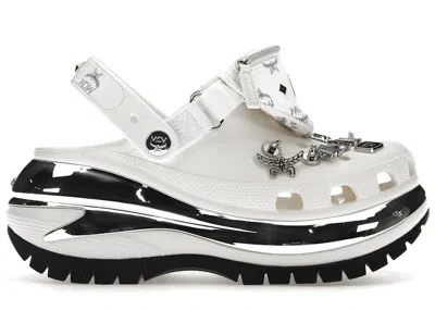 Pre-owned Crocs Men's  Classic Mega Crush Clog Mcm Belt Bag Sneakers In White/silver