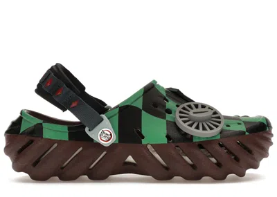 Pre-owned Crocs Men's  Echo Clog Demon Slayer Tanjiro Sneakers In Green