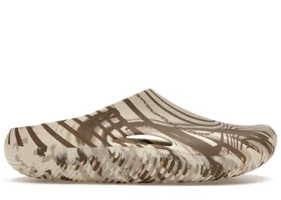 Pre-owned Crocs Men's  Mellow Recovery Clog Palace Sneakers In Bone In Brown