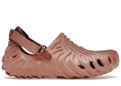 Pre-owned Crocs Men's  Pollex Clog By Salehe Bembury Kuwata Sneakers In Salmon Pink/red