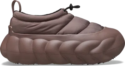 Crocs Overpuff Shorty Chaussures Unisex Truffle 38 In Neutrals