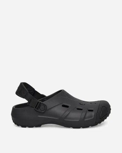 CROCS Quick Trail Clogs