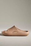 Crocs Recovery Slides In Brown