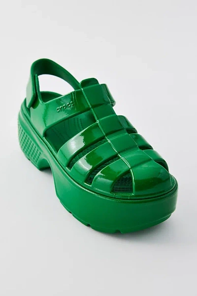 CROCS STOMP HIGH SHINE FISHERMAN SANDAL IN GREEN IVY HIGH SHINE, WOMEN'S AT URBAN OUTFITTERS