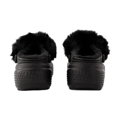 Crocs Stomp Lined Slipper In Black