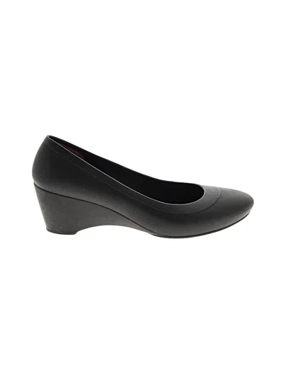 Pre-owned Crocs Wedges In Black