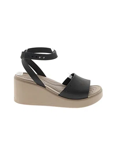 Pre-owned Crocs Wedges In Black