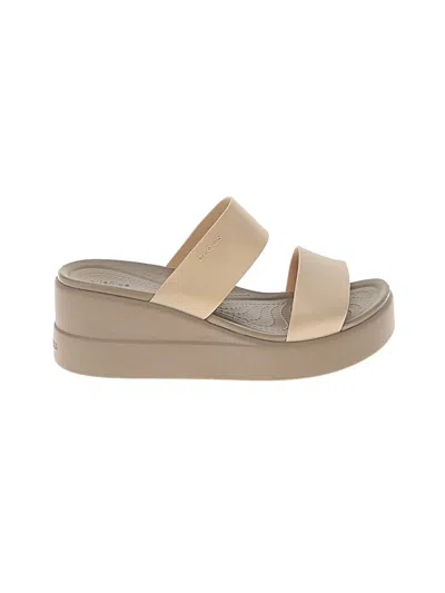 Pre-owned Crocs Wedges In Brown