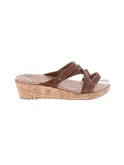 Pre-owned Crocs Wedges In Brown
