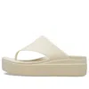 Crocs Brooklyn Flip In Neutral