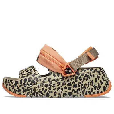 Crocs (wmns)  Hiker Xscape Animal Sandals 'khaki Leopard'