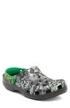 Crocs X Minecraft® Classic Clog In Green Multi