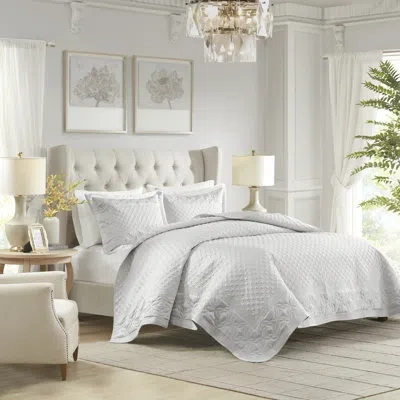 Croscill Versailles 3 Piece Quilt Set In Gray
