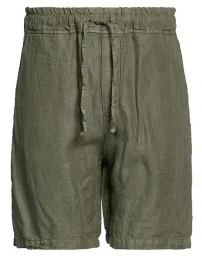 Crossley Man Shorts & Bermuda Shorts Military Green Size M Linen