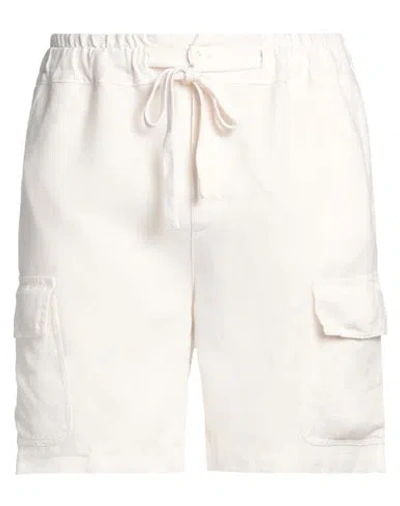Crossley Man Shorts & Bermuda Shorts Off White Size L Linen