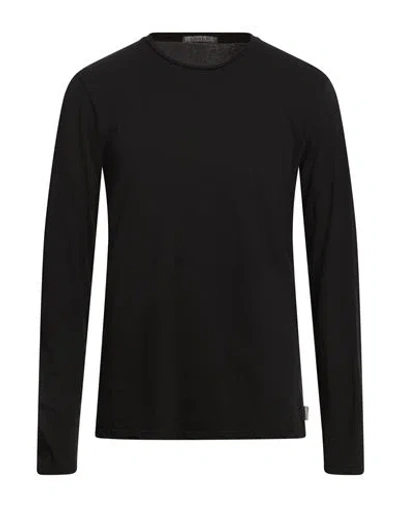 Crossley Man T-shirt Black Size L Cotton