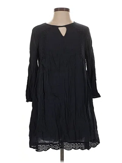 Pre-owned Crown & Ivy Casual Dress In Black