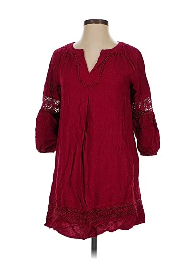 Pre-owned Crown & Ivy Casual Dress In Burgundy