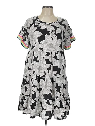 Pre-owned Crown & Ivy Casual Dress In Gray