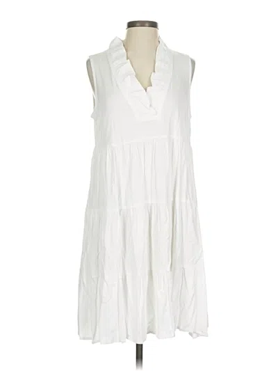 Pre-owned Crown & Ivy Casual Dress In White