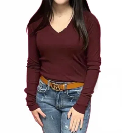 Crown Jewel Long Sleeve Raglan V Neck Top In Merlot In Burgundy