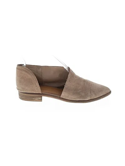 Pre-owned Crown Vintage Flats In Tan