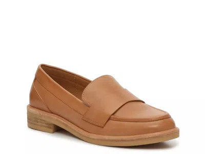 Crown Vintage Lornita Flat In Brown