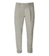 Cruna Light Grey Slim Fit Pants With Front Pleats And Turn-up Hem In Gray