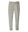 Cruna Light Grey Slim Fit Pants With Front Pleats And Turn-up Hem In Gray
