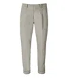 Cruna Light Grey Slim Fit Pants With Front Pleats And Turn-up Hem In Gray