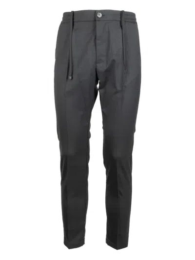 Cruna Mitte Drawstring Trousers In Gray