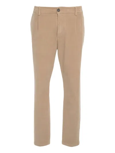 Cruna Mitte Pleated-pocket Trousers In Neutral