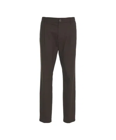 Cruna Pleated Chinos With Oblique Pockets In Brown