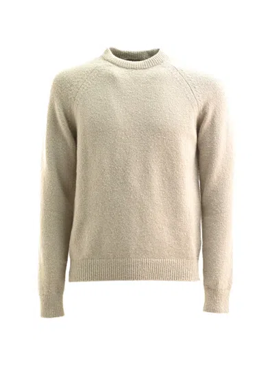 Cruna Raglan-sleeve Bouclé-knit Sweater In Neutral