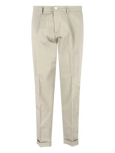 Cruna Trousers In Gray