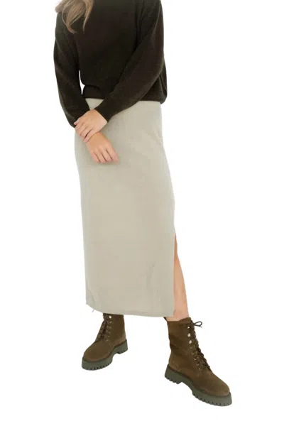 Crush Milo Contrast Skirt In Oatmeal In White