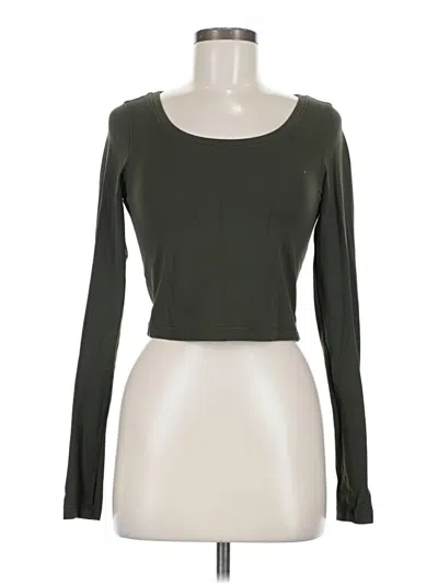 Pre-owned Crz Yoga Long Sleeve T-shirt In Green