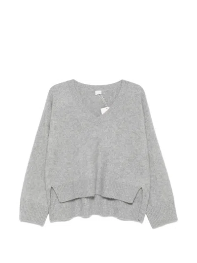 C.t.plage V-neck Side-slit Sweater In Gray