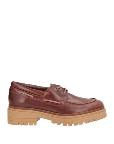 Ctwlk. Woman Loafers Brown Size 11 Leather