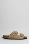 Cubanas Amalia Flats In Taupe Suede