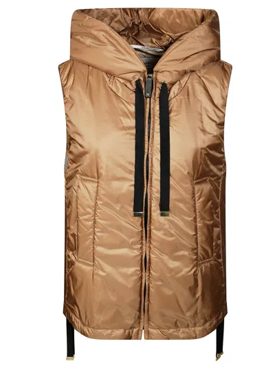 Cube Max Mara Women's Greengo Quilted Gilet In Marrone