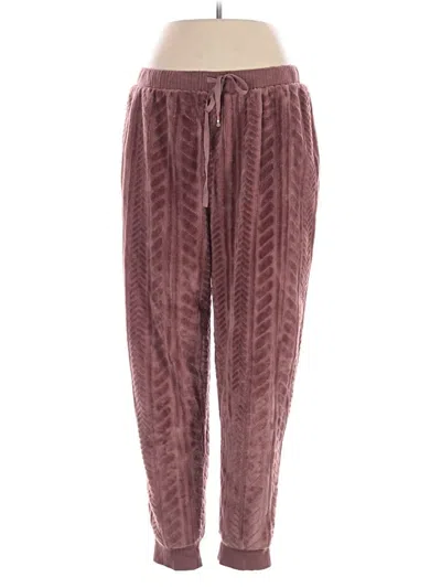 Pre-owned Cuddl Duds Casual Pants In Burgundy