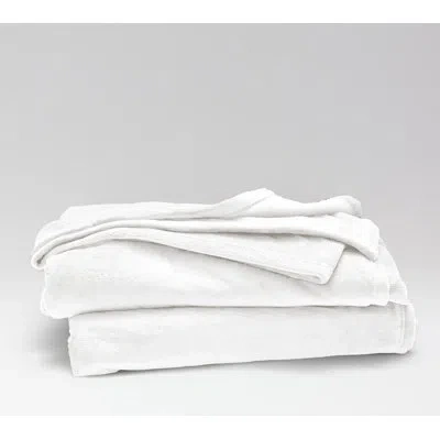 Cuddledown Plush Fleece Blanket In White