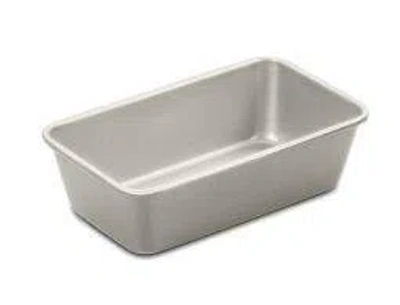 Cuisinart Chef's Classic Non-stick 9" Loaf Pan In Champagne