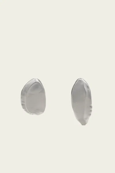Cult Gaia Inara Clip On Earrings In Hammered Silver In Metallic