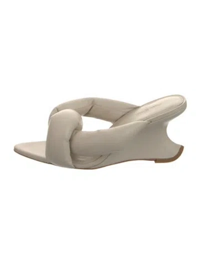 Pre-owned Cult Gaia Leather Slides In Neutrals
