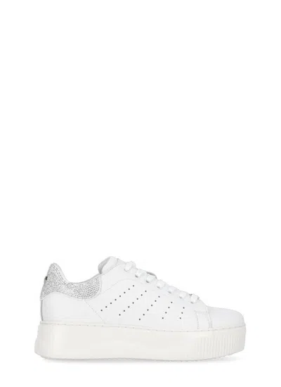 Cult Sneakers In White