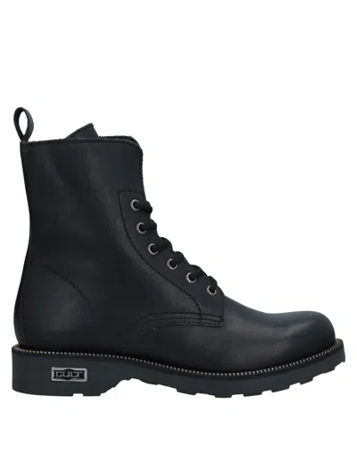 Cult Ankle Boots In Black