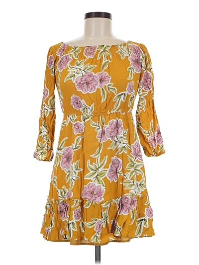 Pre-owned Cupcakes And Cashmere Casual Dress In Yellow