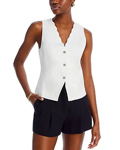 Cupio Scallop Detail V Neck Vest In Bright White